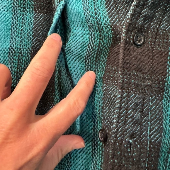 Burton Durable Goods Thick Shacket Plaid Button Front Shirt / Medium - Picture 6 of 16